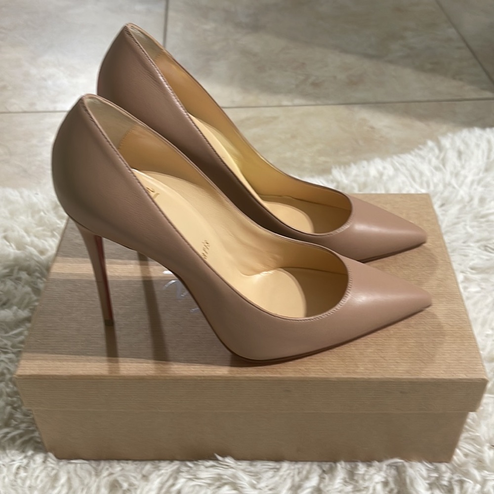 Christian Louboutin Nude Beige Leather Pointed Toe Pumps with Red Soles - Picture 5 of 10
